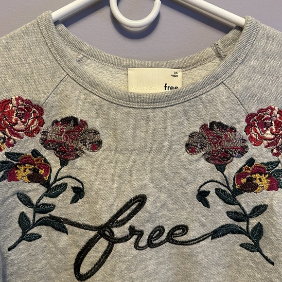 Aritzia Wilfred Free Women Long Sleeve Embroidered Sweater - Picture 2 of 10